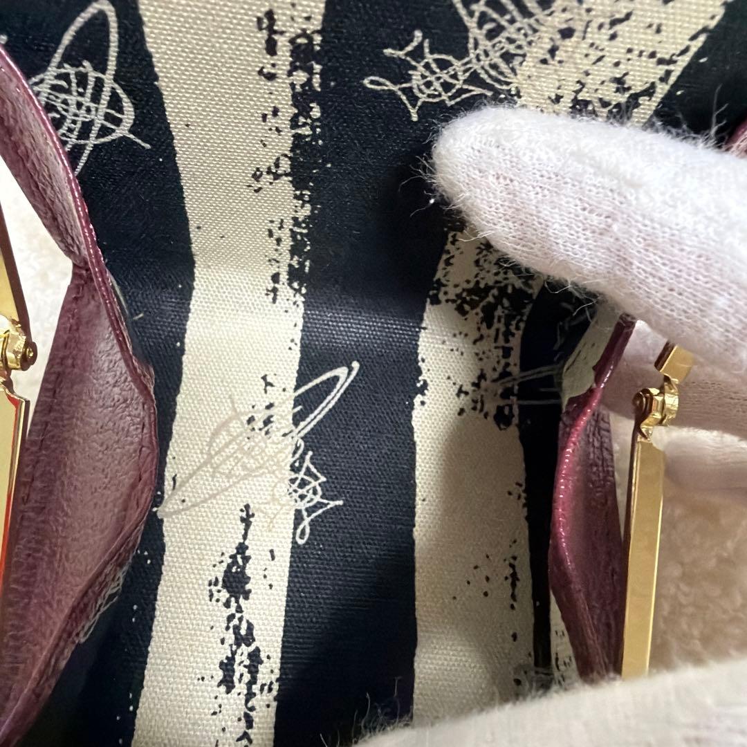Vivienne Westwood二つ折り財布　がま口