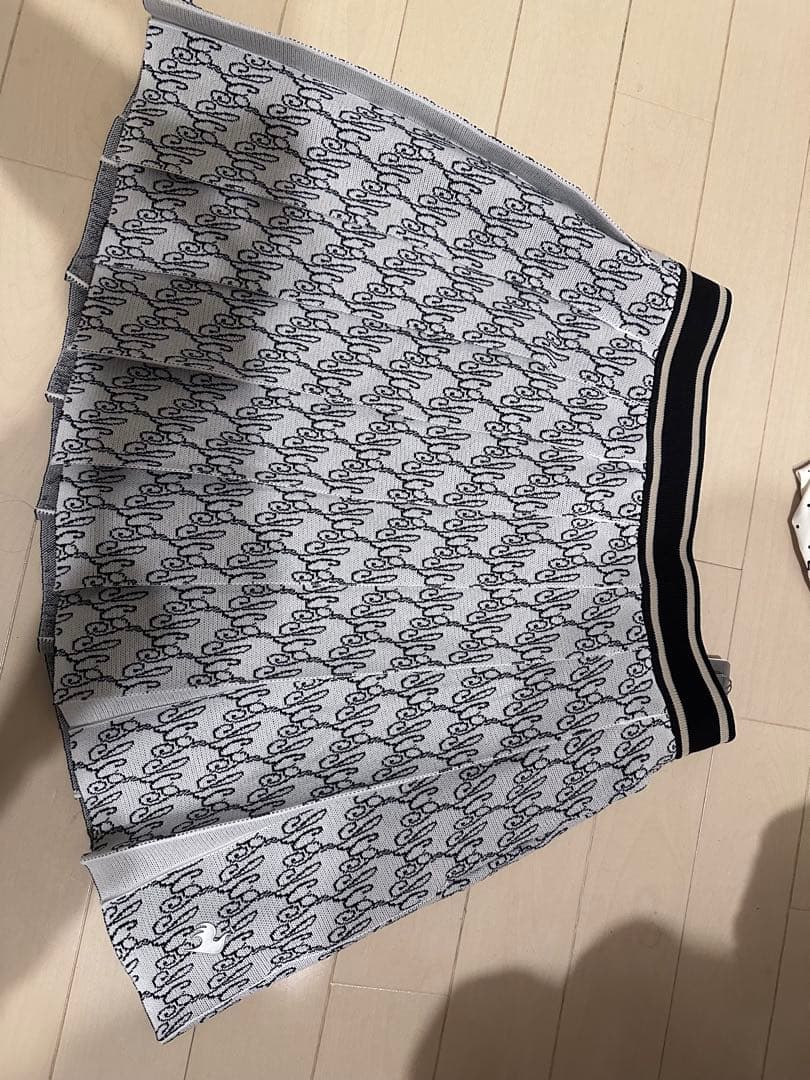 ゴルフウェア　新品タグ付き　LED coq sportifスカート