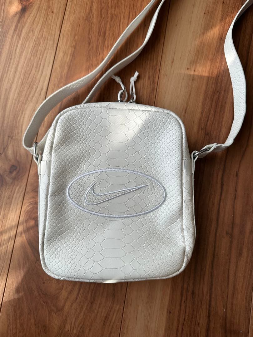 バッグ Supreme Nike Leather Shoulder Bag white