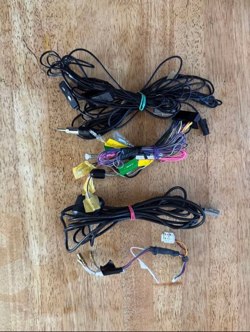 2022年製　KENWOOD MDV-D309BT カーナビ