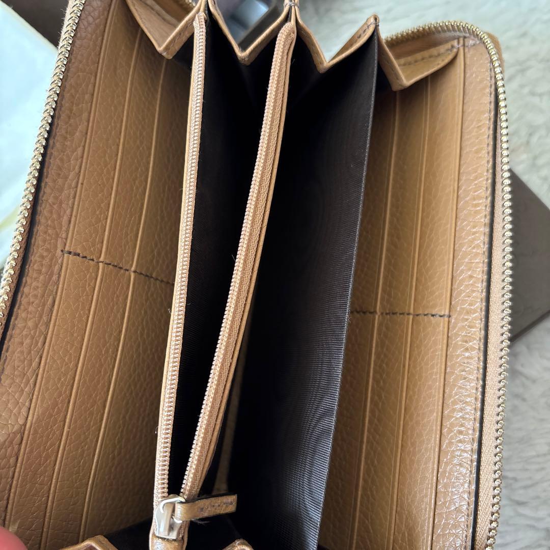 GUCCI ソーホー長財布