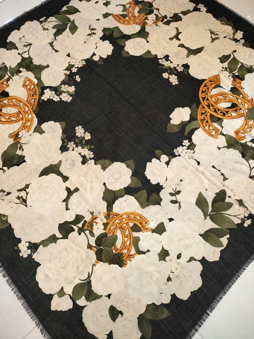 【美品】CHANELシャネル カメリア カシミヤシルク大判ストール