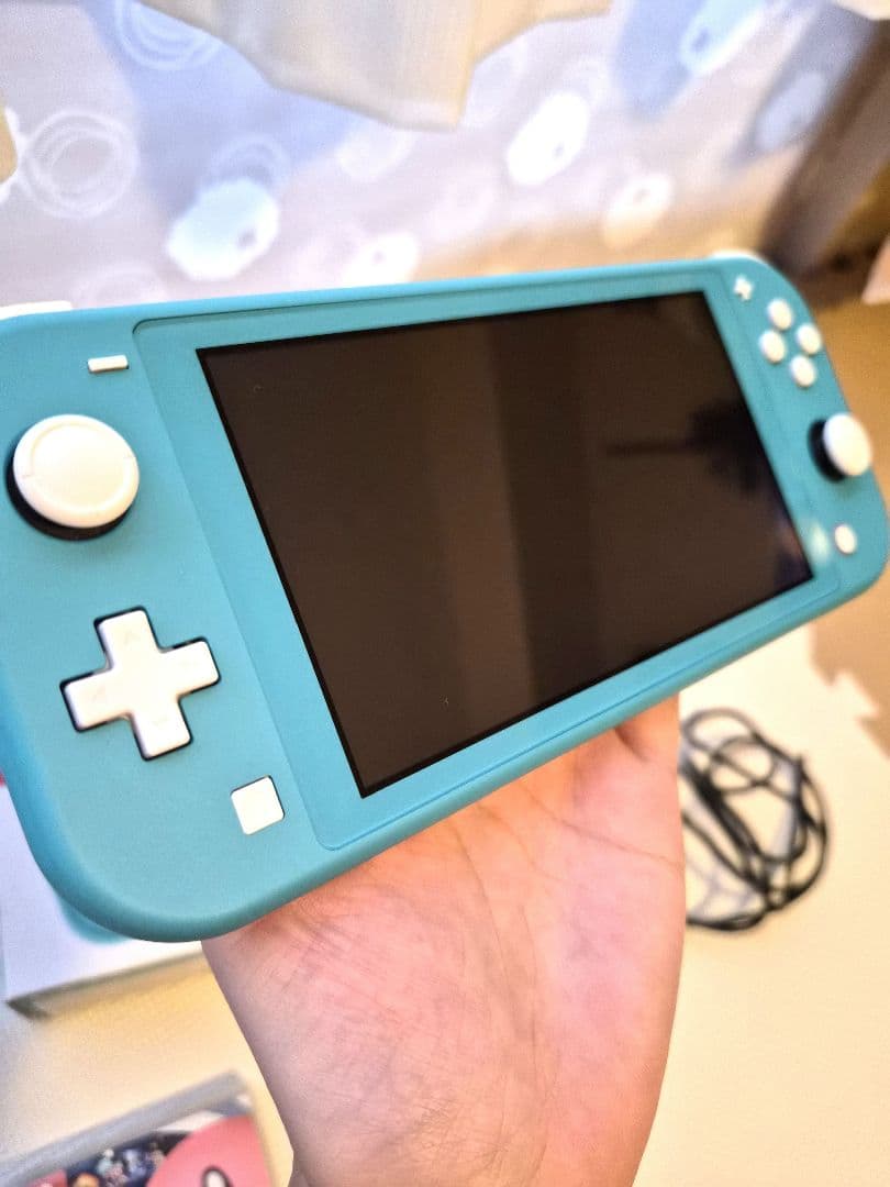 Nintendo Switch Lite + ソフト1本(星のカービィ)