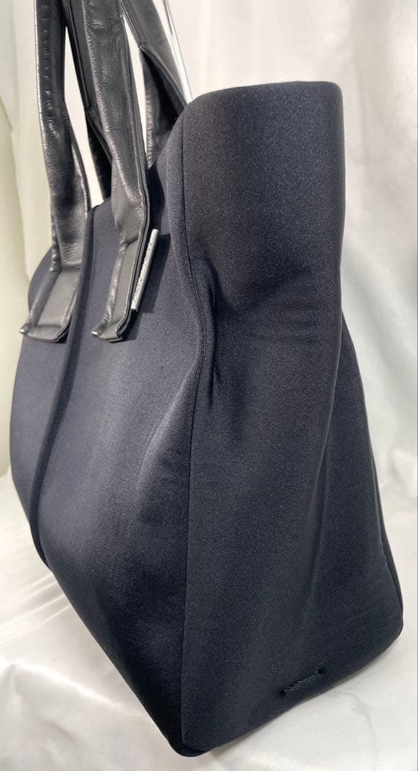 美品 kawa-kawa カワカワ トートバッグ wet Lサイズ 現行品