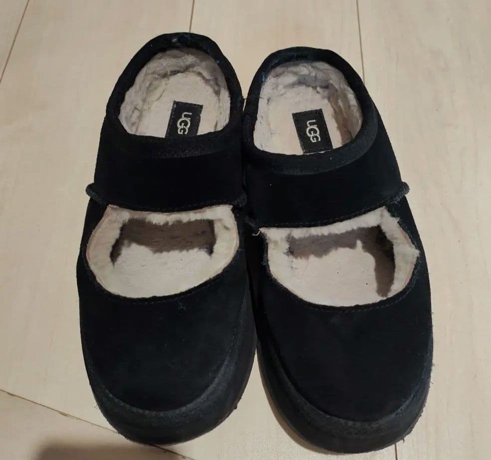 UGG ブラック ビア メリー ジェーン　Bea Mary Jane　23センチ