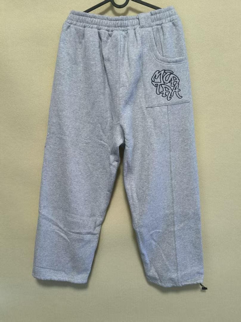 mertra メルトラ グレー フード付きパーカー 上下セット サイド黒パネル