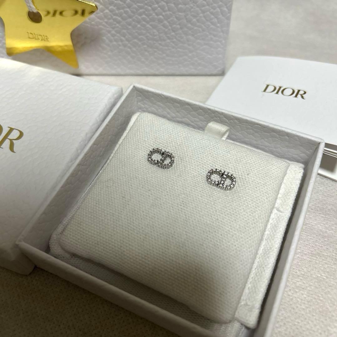 Dior クリスタルピアス