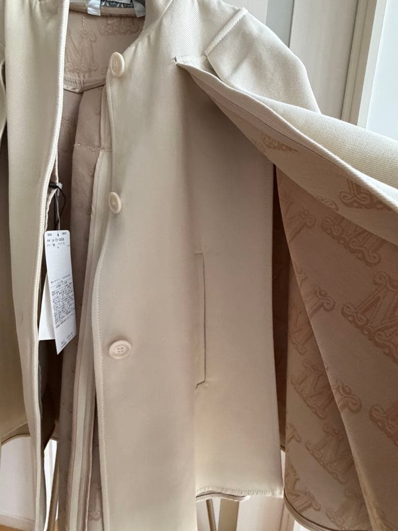 値下げ！MaxMara アイボリー ケープコートS 新品未使用