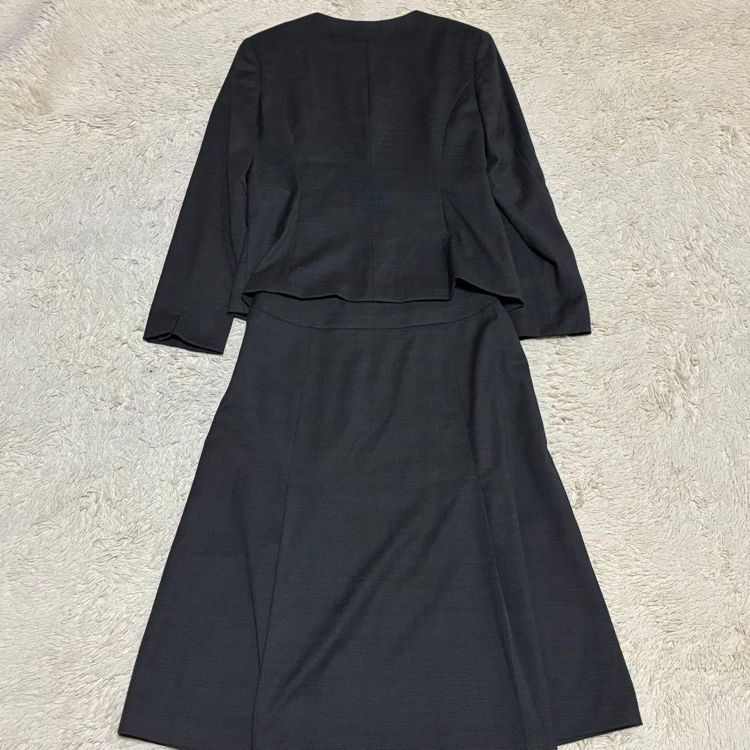 NEWYORKER 2024年モデル チャコール ノーカラージャケット スカート