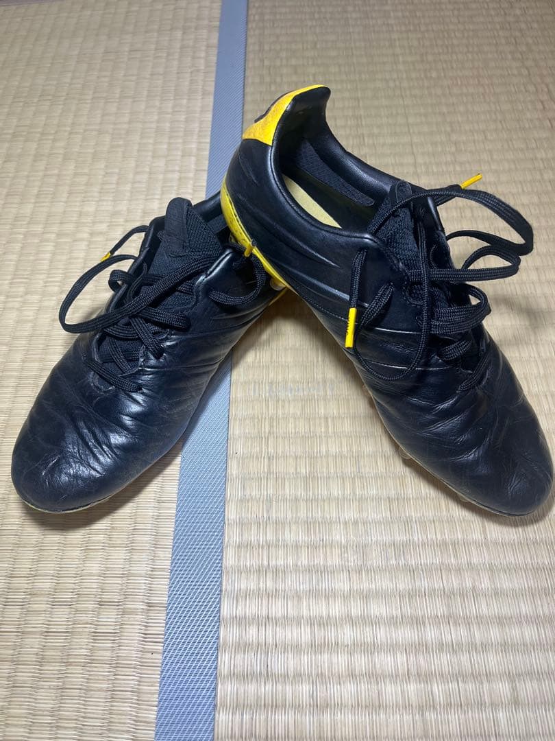 サッカー　スパイク　プーマキング