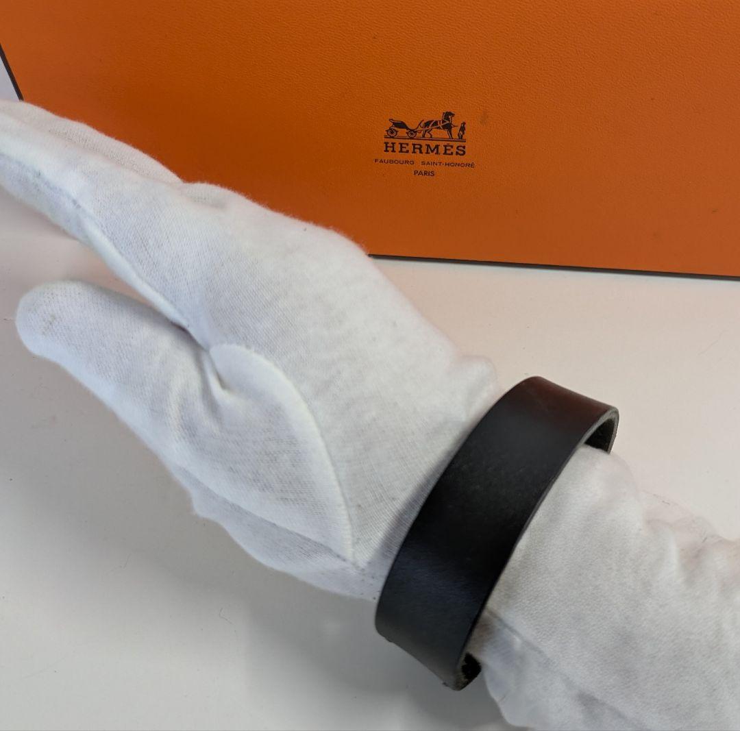 HERMES　エルメス　プールトゥール レザー バングル　ブレスレット M刻印