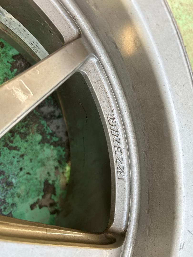 ディレッツァ 18インチ 9.5j+18 鍛造 GTRサイズ