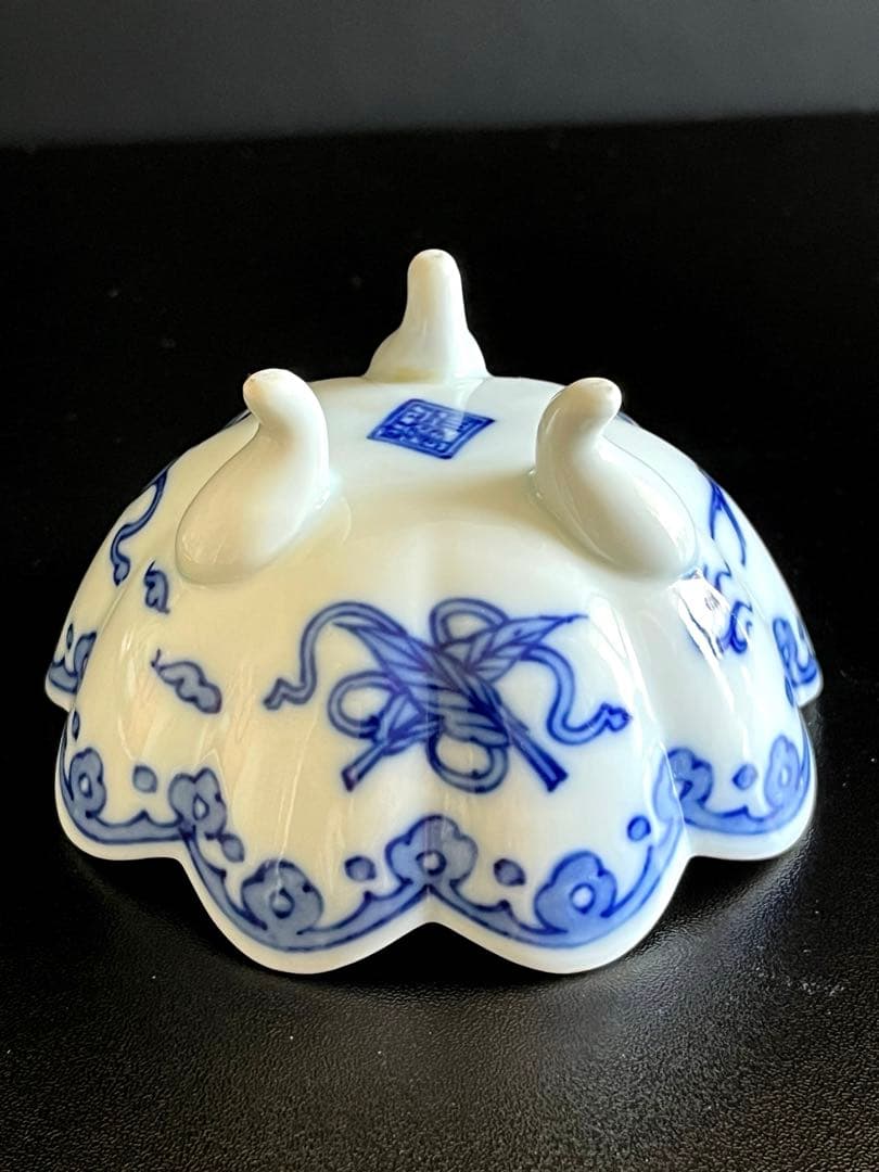 有田瑞峯窯　染付三つ足の 花輪鉢5客セット