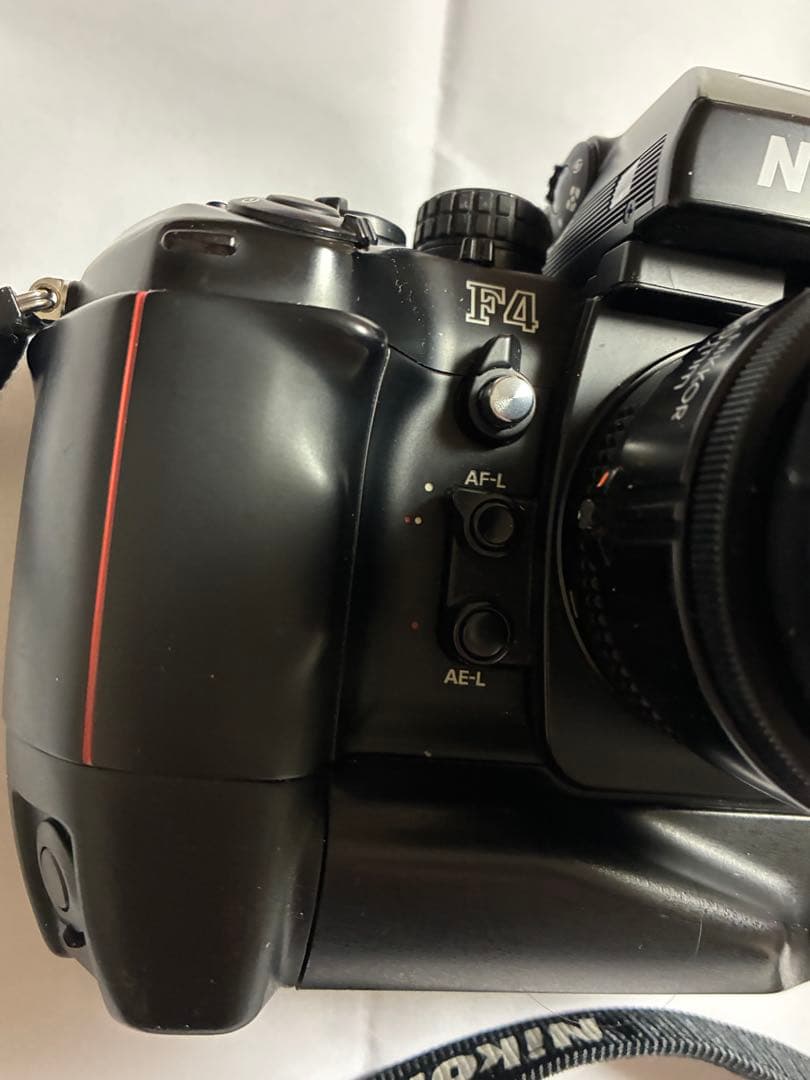Nikon F4S 一眼レフカメラ + AF Nikkor 50mm