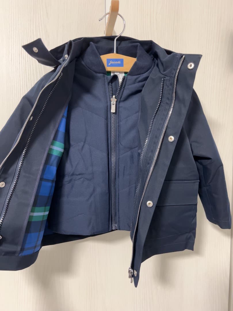 【新品セール】jacadi ネイビー 3wayパーカージャケット　中綿入り　4A