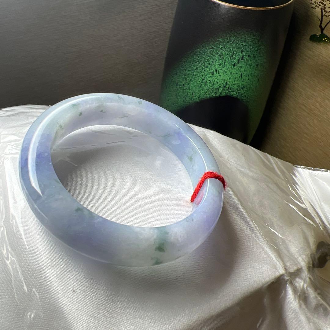 本翡翠、レアラベンダー緑花柄バングル　〜56