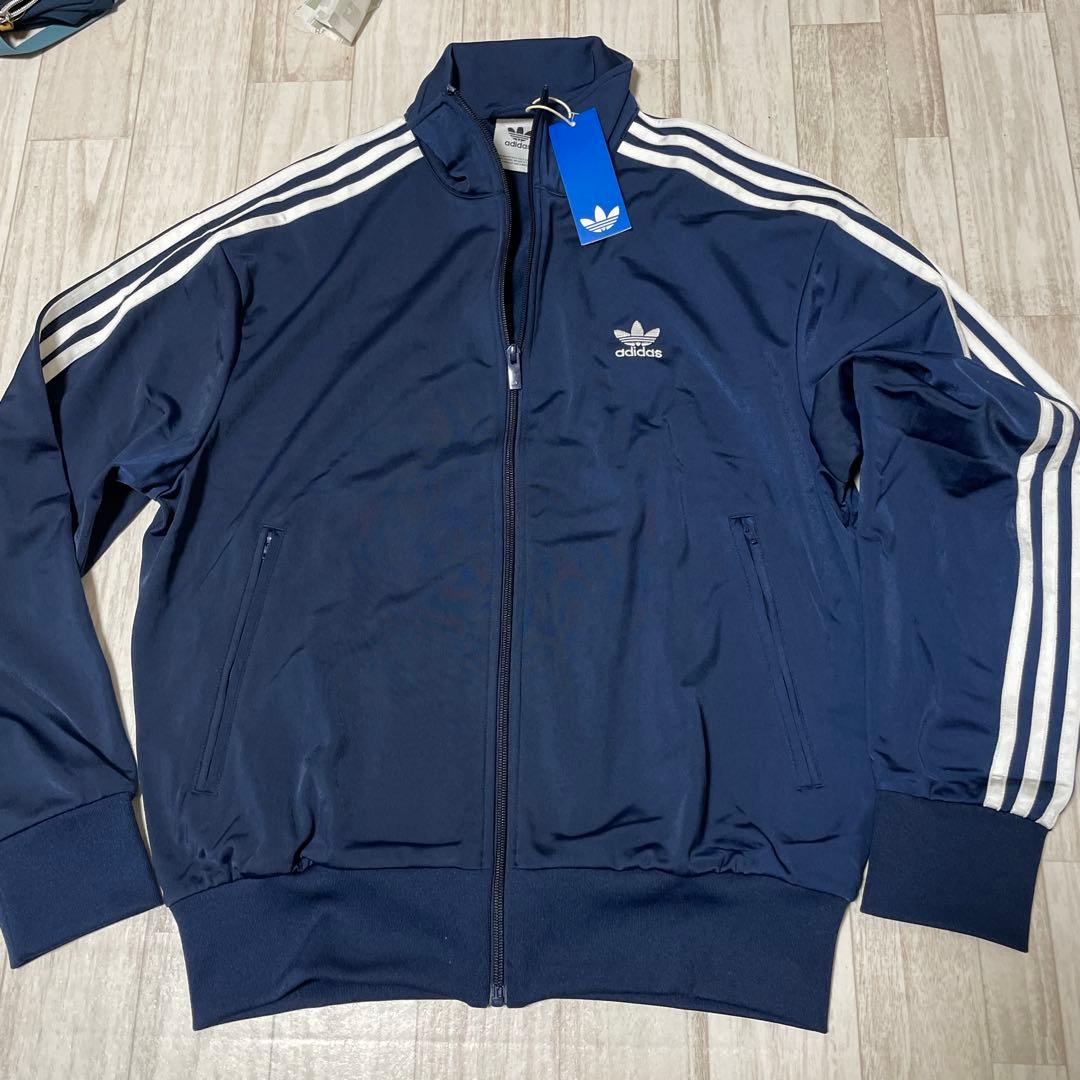 新品　adidas ネイビー ジャージ IR9893