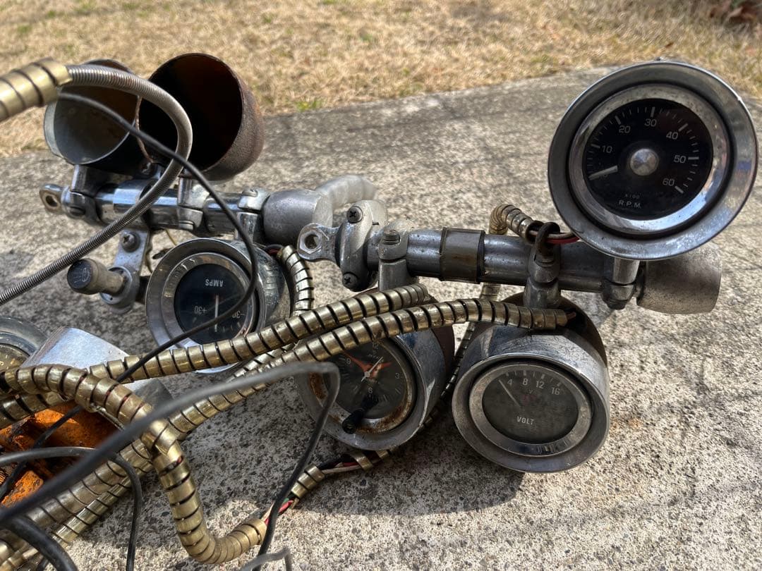 メータ オイルプレッシャー 電圧 タコメーター 油温 時計 ハーレー ショベル