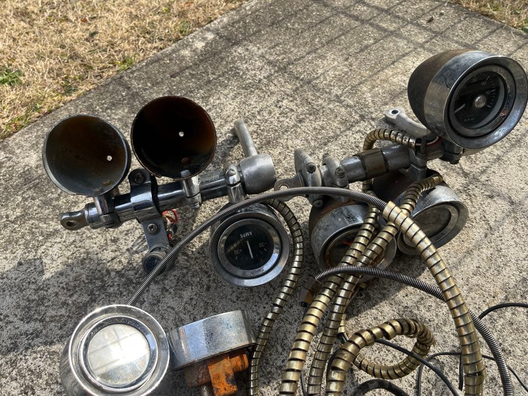 メータ オイルプレッシャー 電圧 タコメーター 油温 時計 ハーレー ショベル
