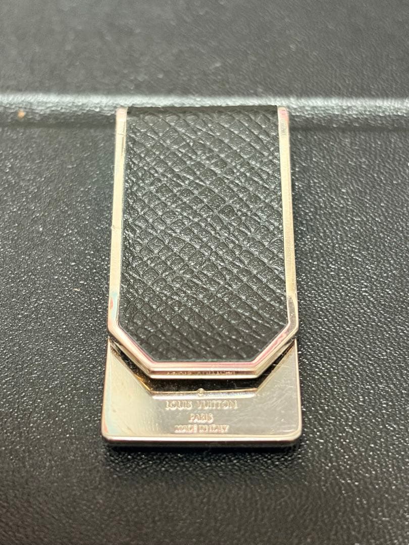 〜1時間限定値下Louis Vuitton マネークリップ ブラック　現品のみ
