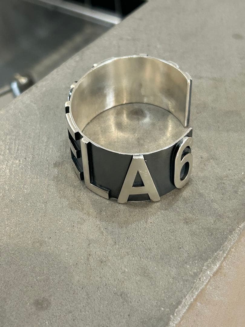 MM6 オープンカフ　ブレスレット　マルジェラ　margiela