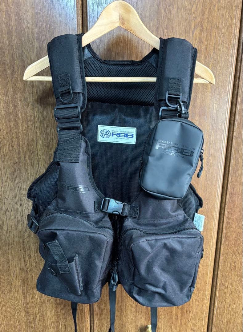 【美品 】RBB フィッシングベスト 使用回数１回 ブラック フリーサイズ