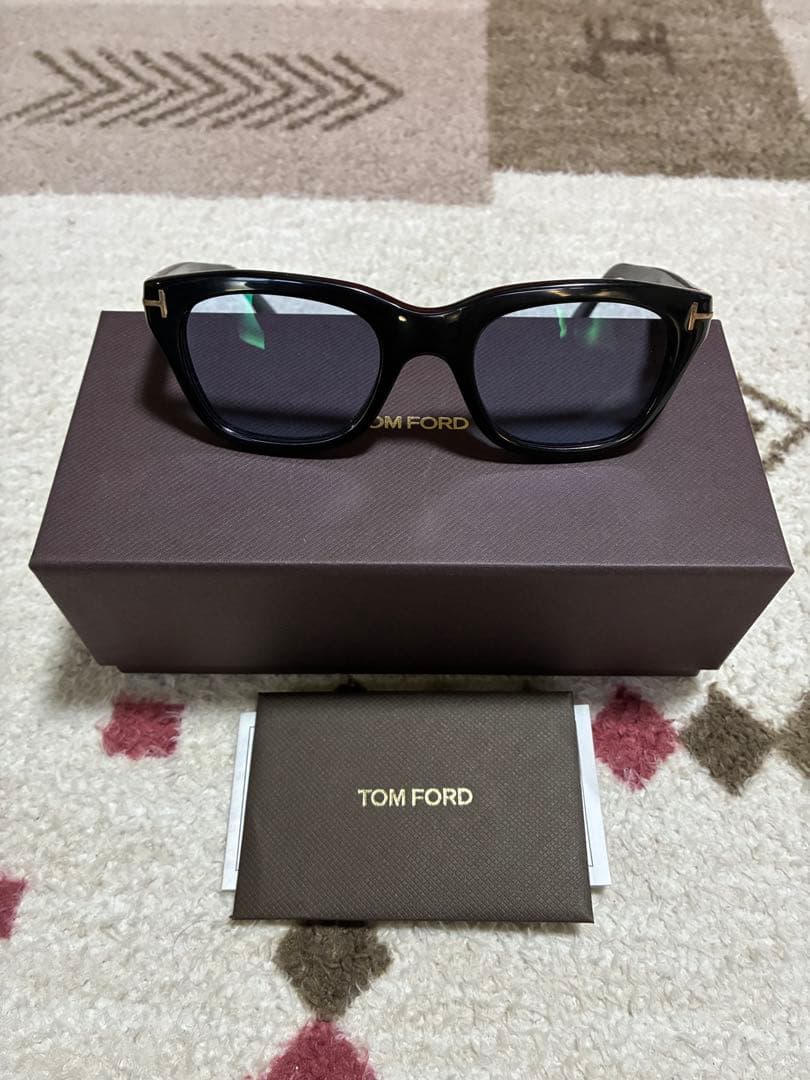 TOMFORD トムフォード TF5178 ブラック