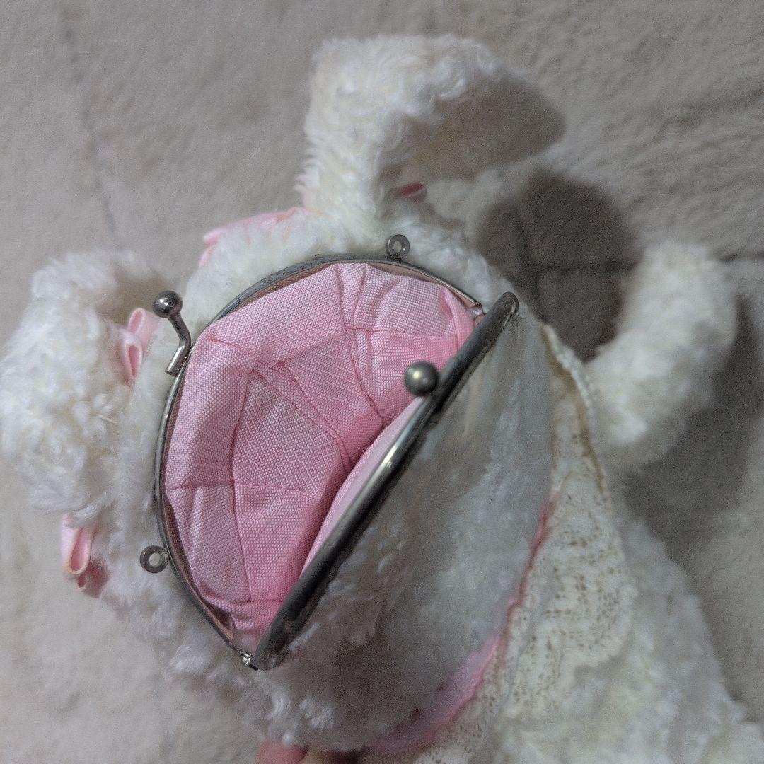 ウサギのぬいぐるみ