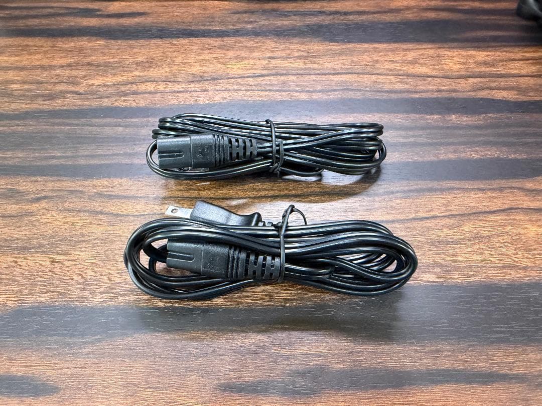 GENELEC G One　スタジオモニタースピーカー（ペア）美品　元箱あり