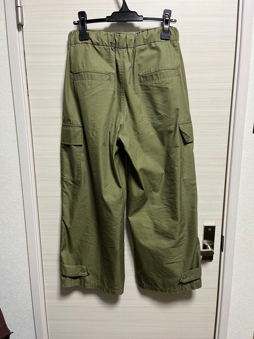 【kao】sironeカーゴパンツ オリーブカラー