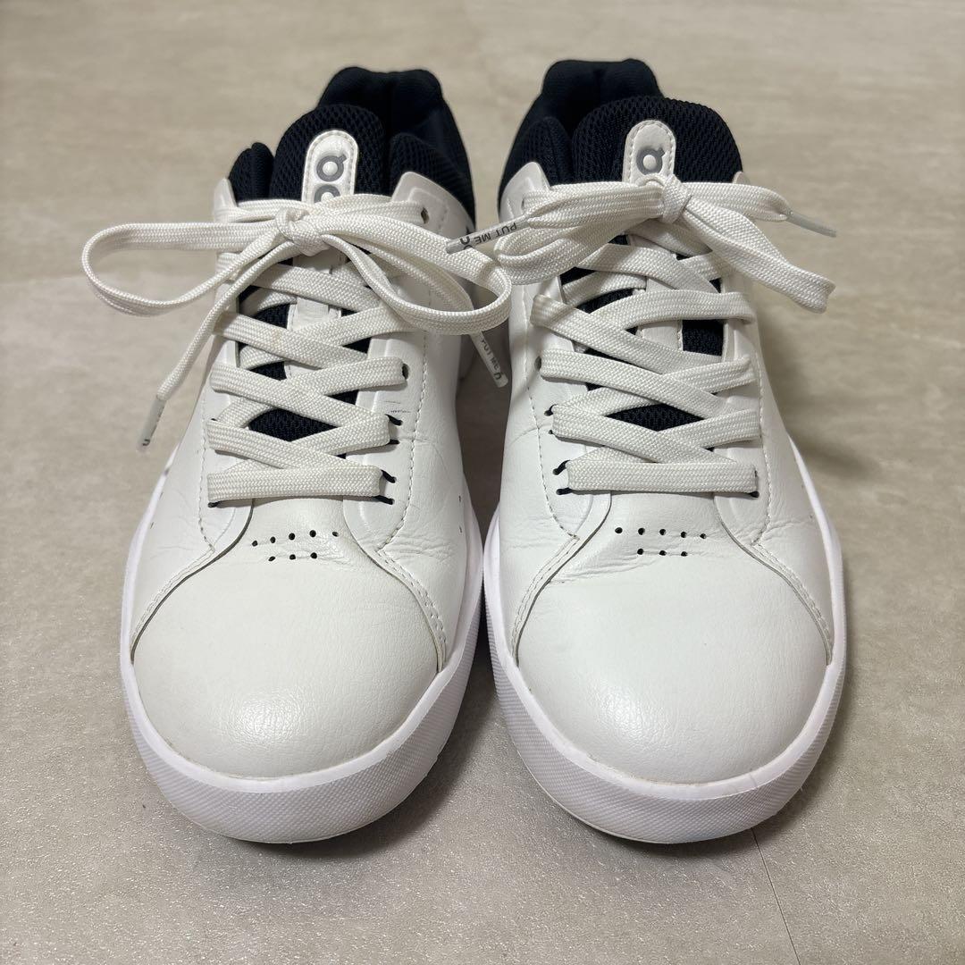 on スニーカー ホワイト/ネイビー