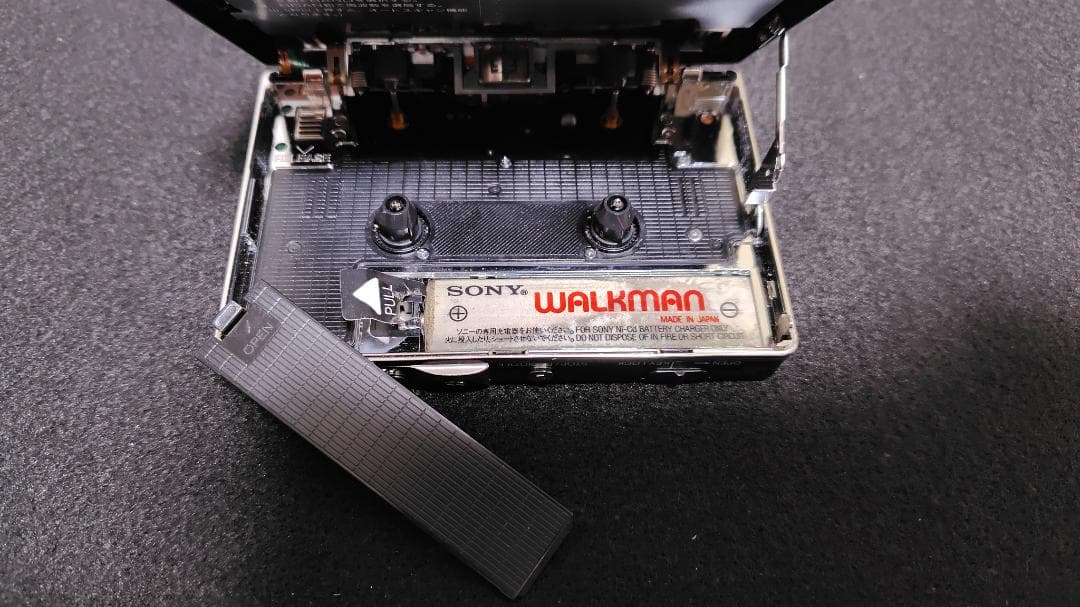 【SONY】WALKMAN／ウォークマン WM-F701C　ジャンク