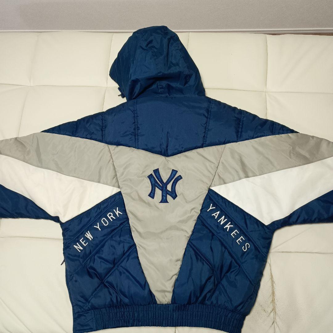 ニューヨーク・ヤンキース フード付きジャケット