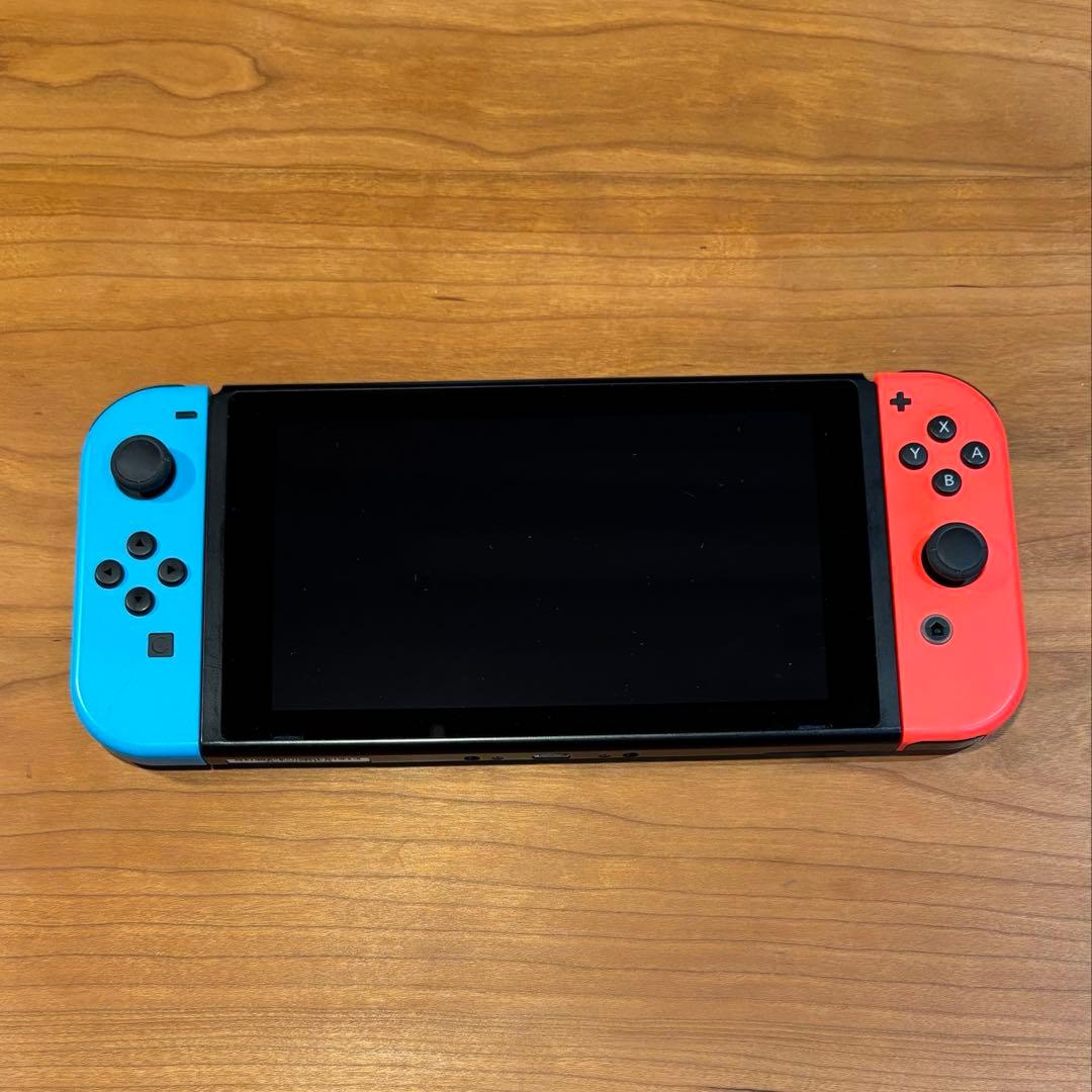 Switch本体　マリオカート8　ジョイコン２つ　マリオカート即プレイセット⭐︎