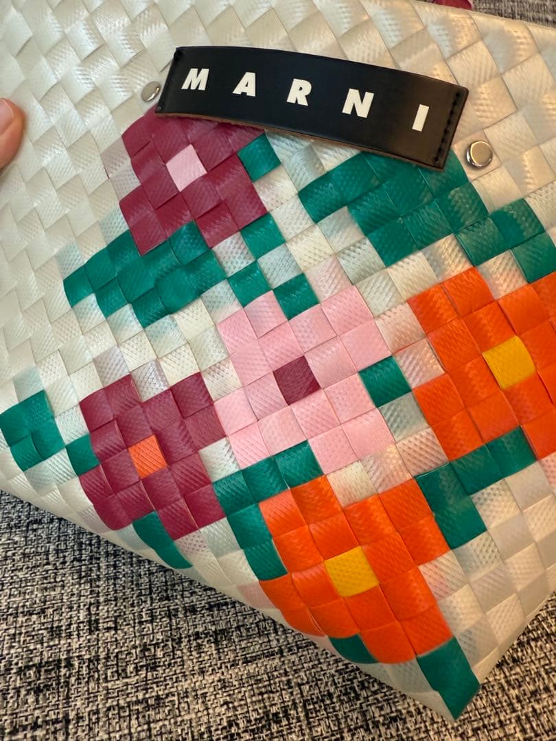 マルニ　マーケット　バスケット　ホワイトカゴバッグ