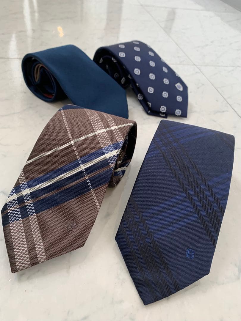 ✨未使用級✨ブラックレーベルクレストブリッジ ネクタイ4本セット