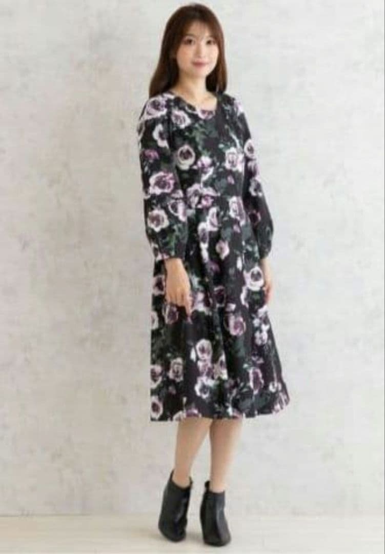 新品 ローズプリントワンピース ローズティアラ 大きいサイズ 46