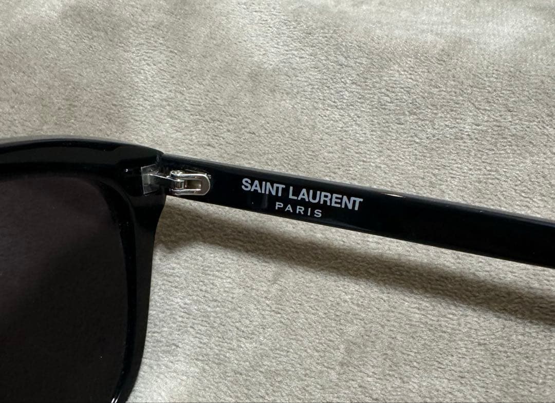 レザーケース付き⭐︎SAINT LAURENT サングラス