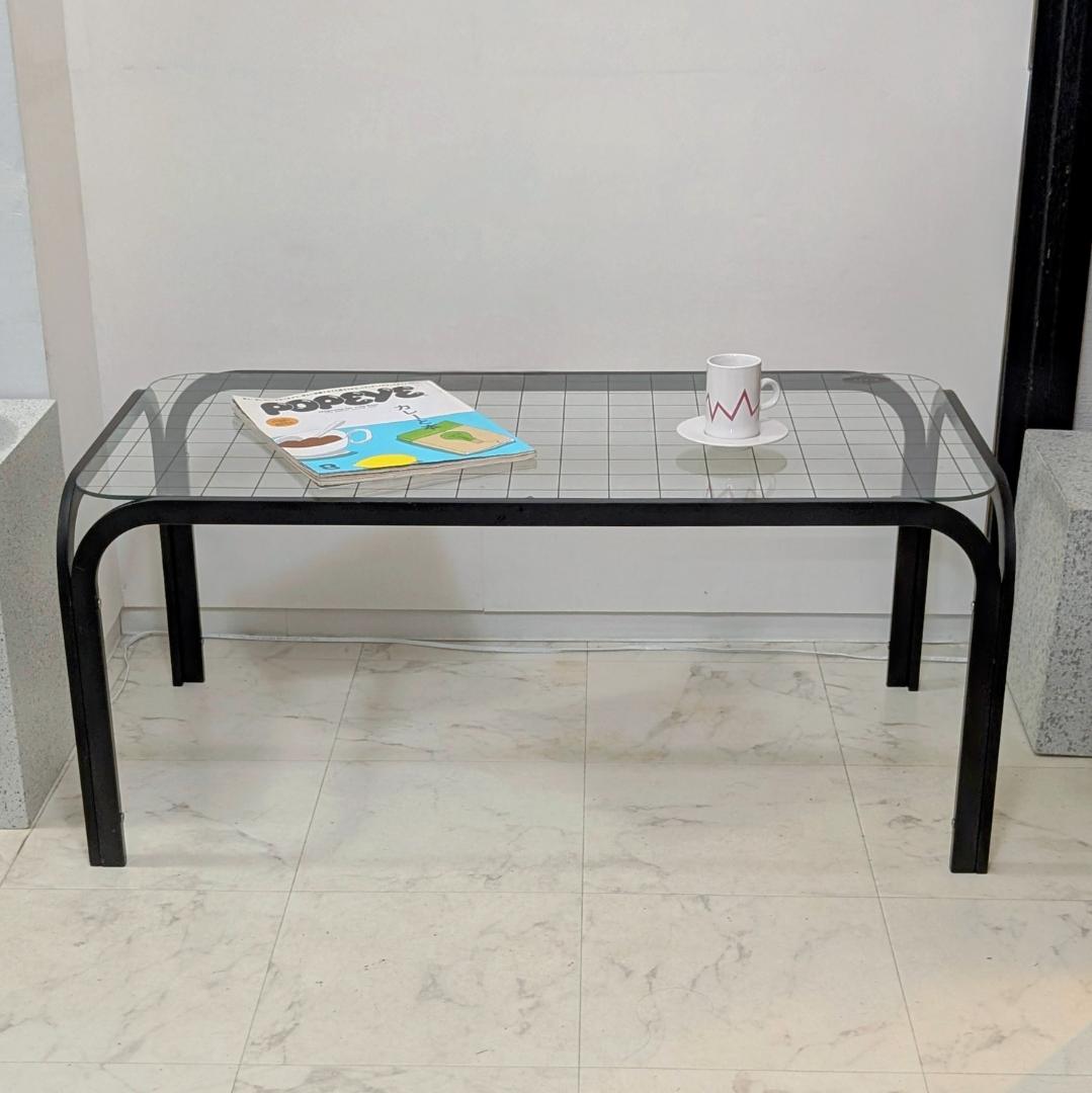 グリッド柄 リビング ガラス テーブル 黒 80s ビンテージ ポップ