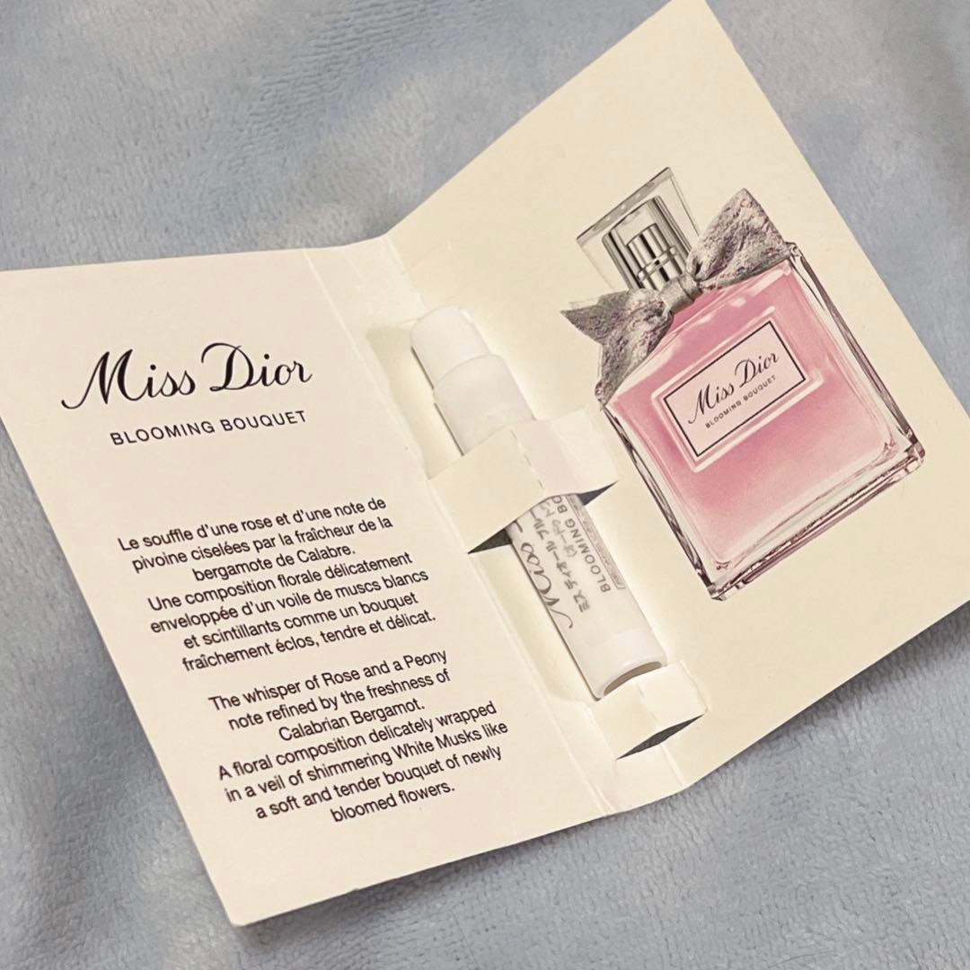 Dior addictピーチーグロウ 香水