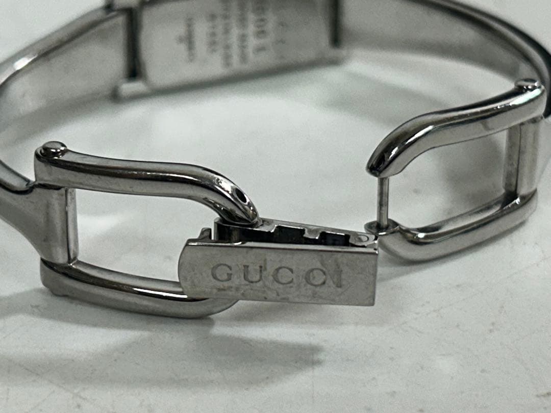 GUCCI 1500 L 腕時計　ダイヤモンドシェル文字盤