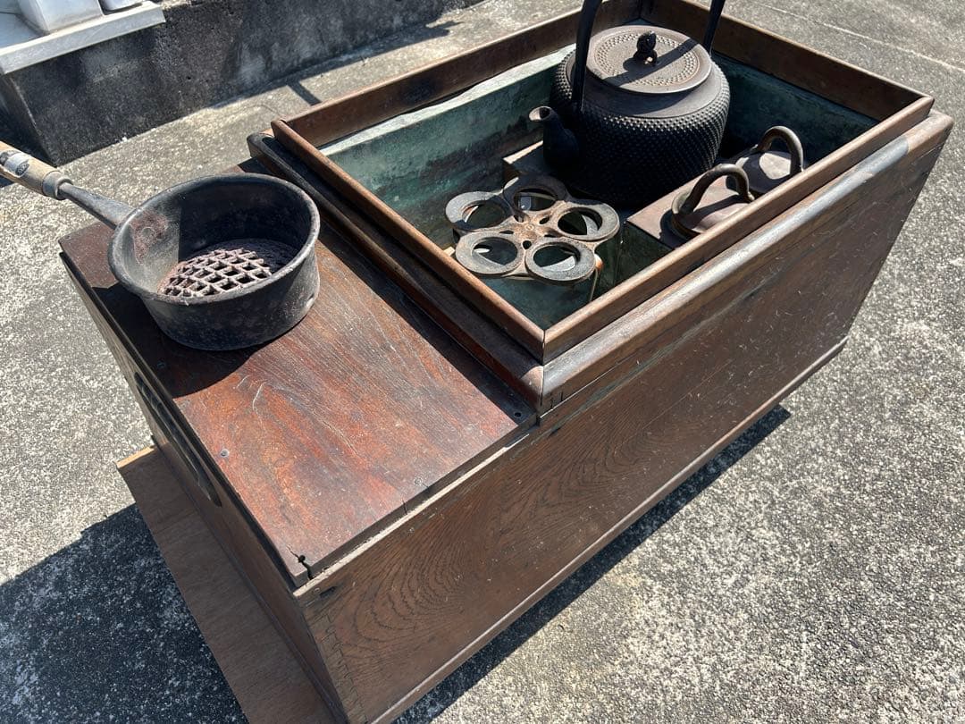 s*n様 木製火鉢　鉄製鍋・酒熱燗機　銅素材mお使われてます