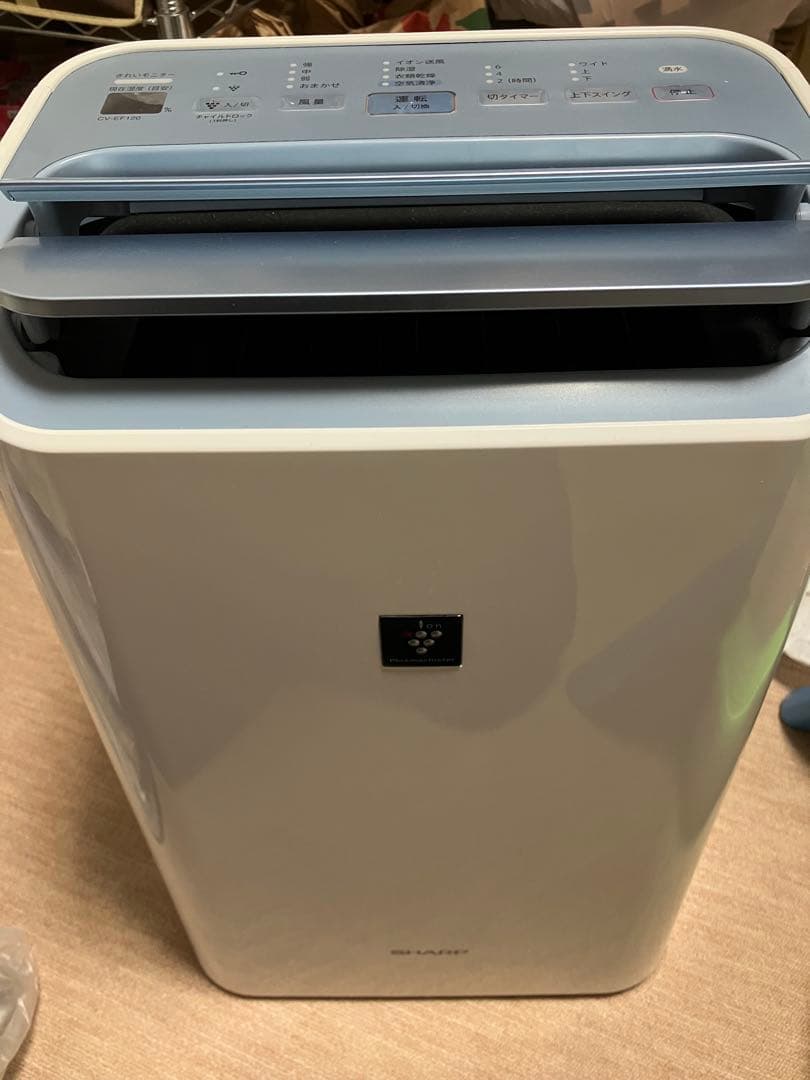 SHARP 空気清浄除湿機　CV-EF120 2015年製