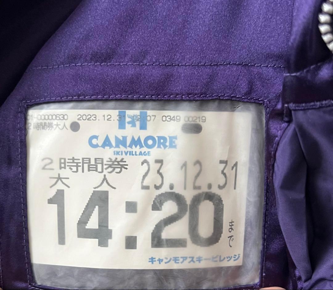 ♦︎良品♦︎BURTON ダウンウェア<防風防寒> スノボウェア　スキージャケットM