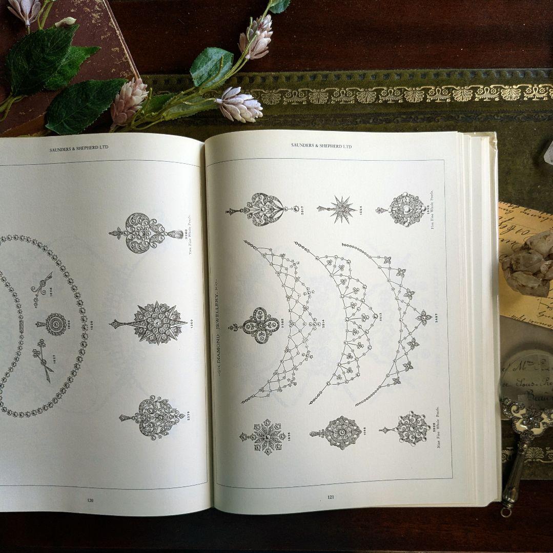 まるで時を超えた宝石商！心ときめくヴィクトリアン・ジュエリー図鑑 古書洋書