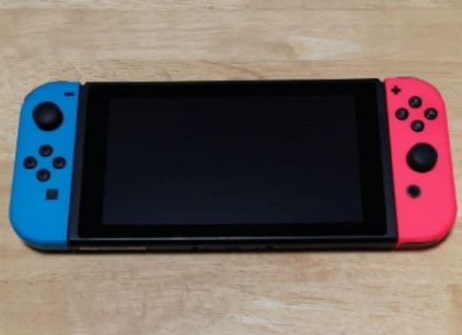 Nintendo Switch　ニンテンドースイッチ　中古　おまけ付き