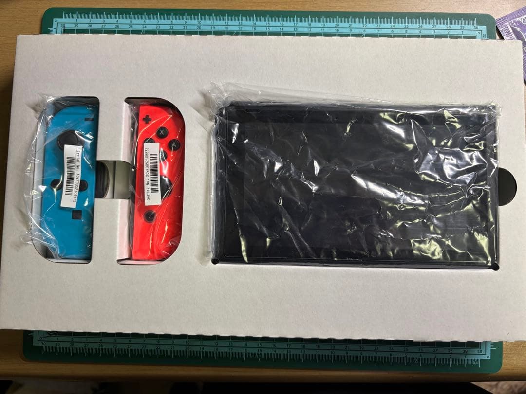 【純正プロコン付き】任天堂Switch 本体