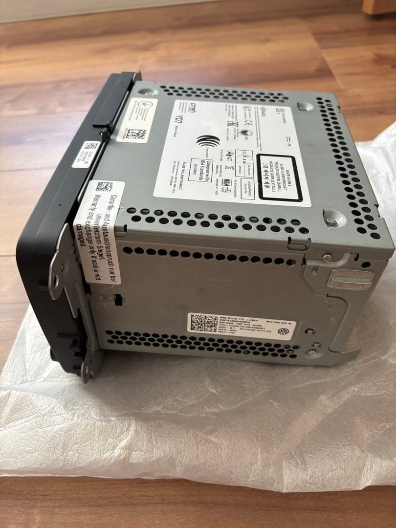 新車取外し　フォルクスワーゲン　VW シャラン　純正ナビ