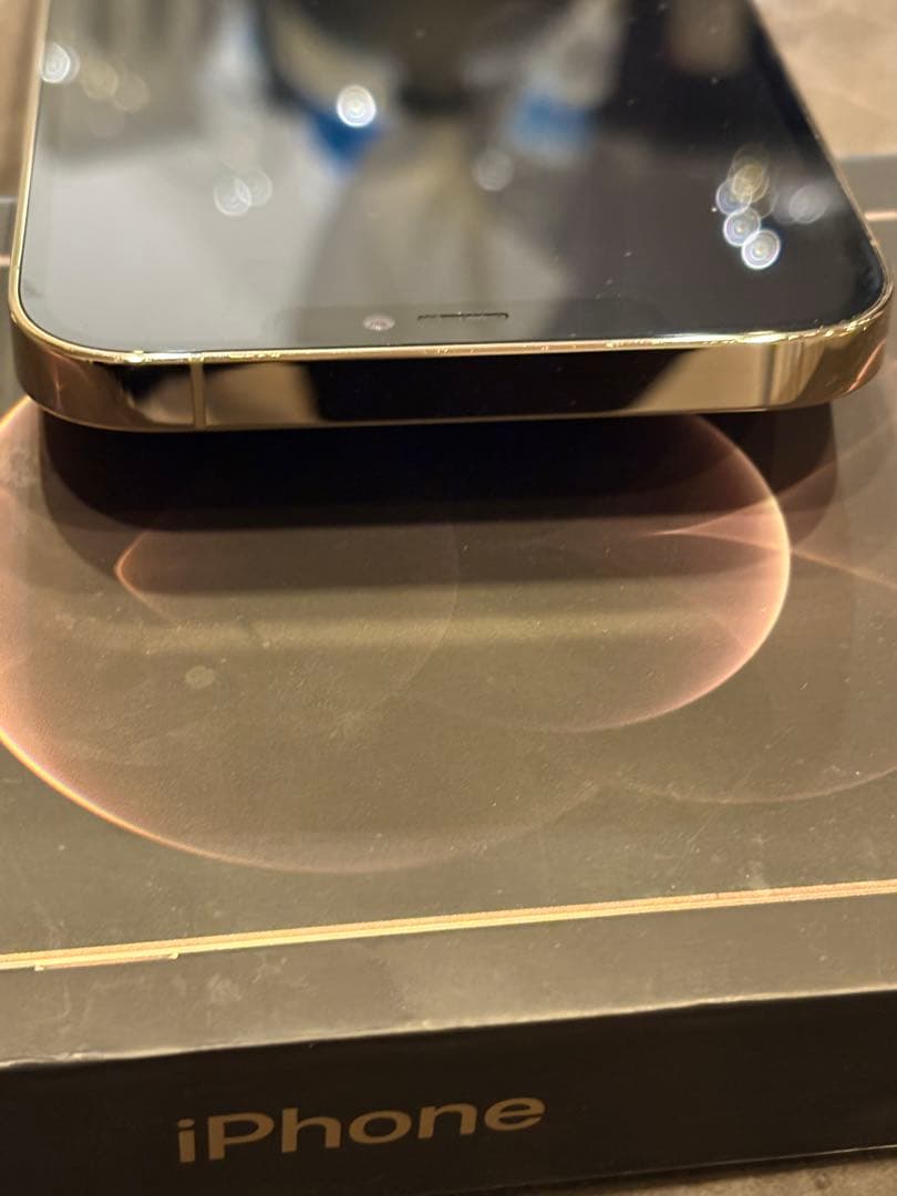 Apple iPhone 12 Pro Max 256ゴールド 本体