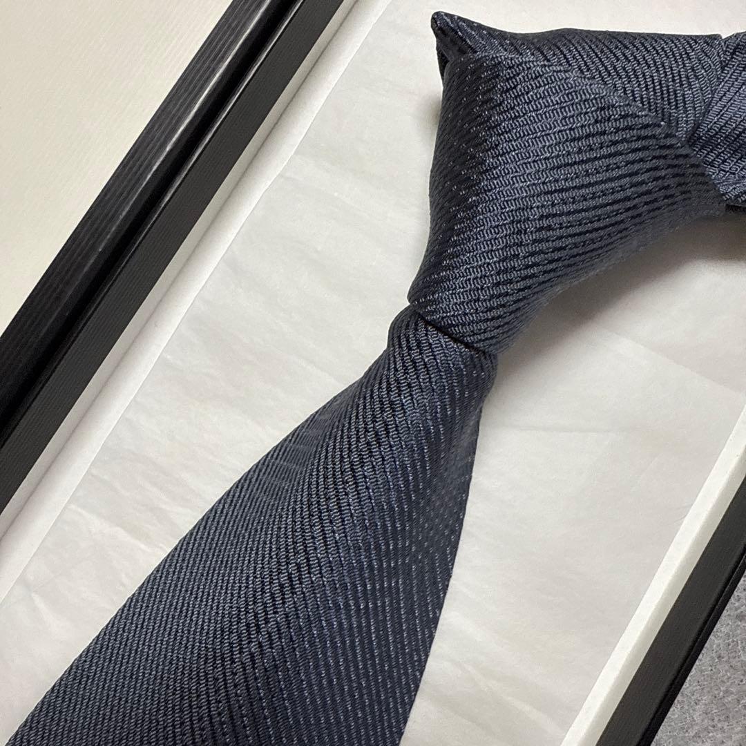 未使用タグ付　グッチ　ネクタイ　グレー　シルクジャガード
